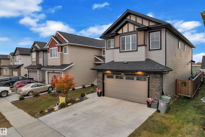 Property Photo:  4803 35 Street  AB T4X 2C4 