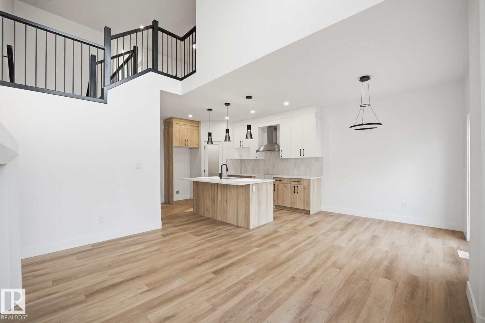 Property Photo:  113 Hilton Cove  AB T7X 1Y4 