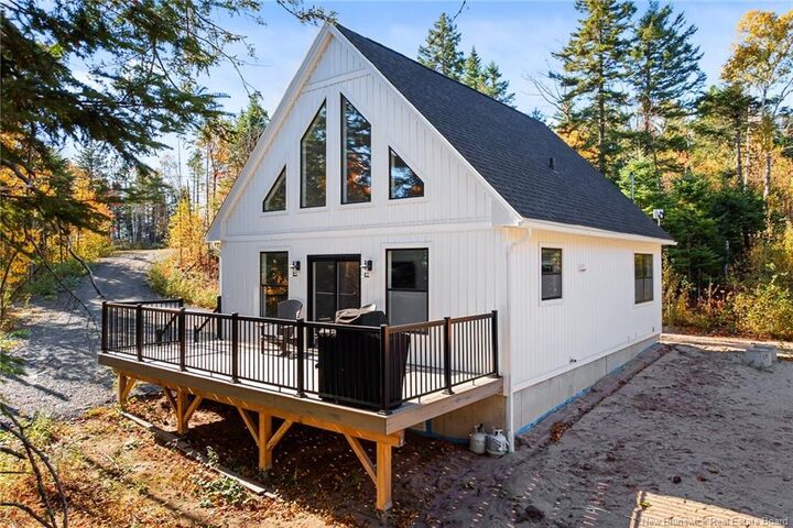 Property Photo:  48 Trailside Drive  NB E6E 0B1