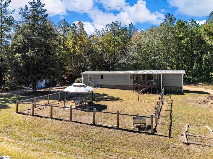393 Country Estates Road  Fountain Inn SC 29644 photo