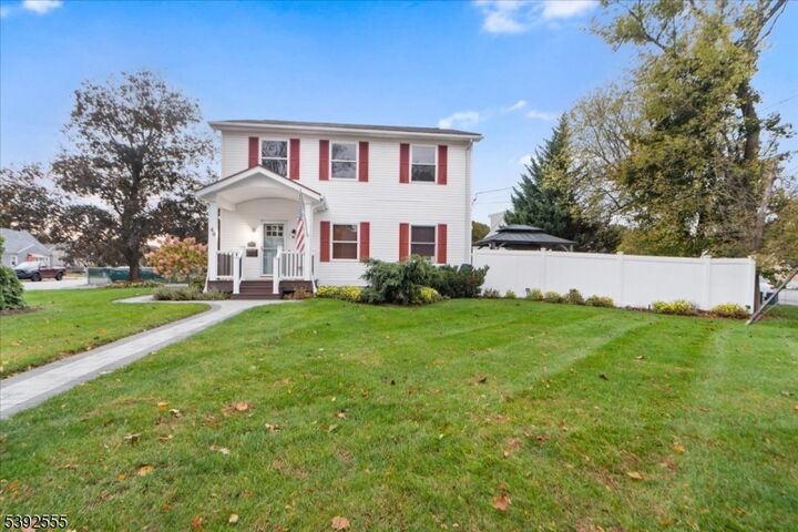 Property Photo:  40 Burnside Pl  NJ 07420