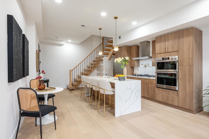 Property Photo:  17 Leonard St 2  NJ 07307 