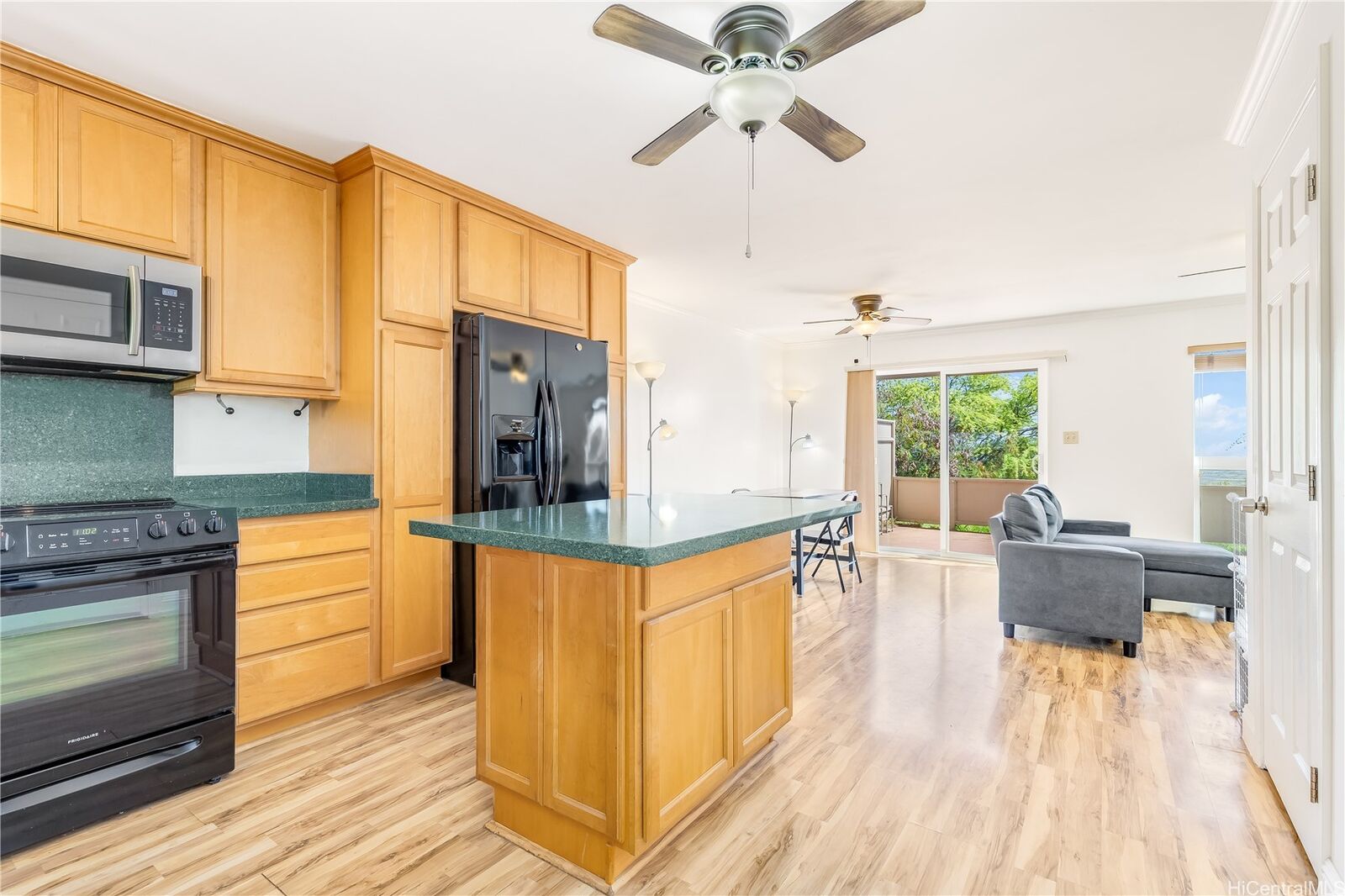 Property Photo: 92-787 Makakilo Drive D28 HI 96707
