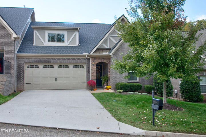 407 Sunny Springs Lane  Knoxville TN 37922 photo