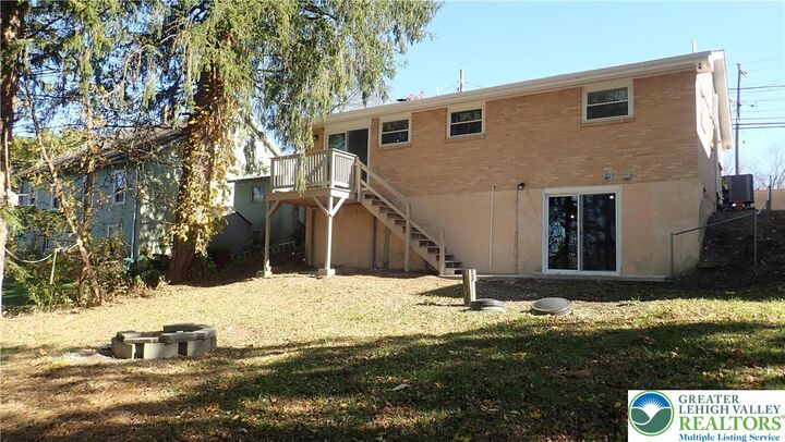 Property Photo: 2556 N Delaware Drive PA 18343