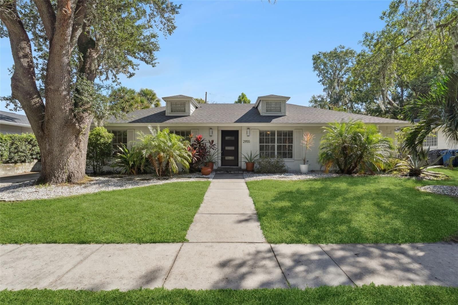 Property Photo: 2955 Lolissa Lane FL 32789
