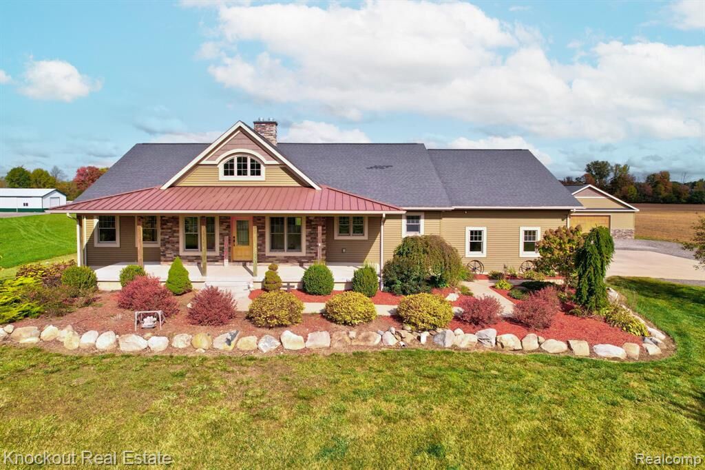 Property Photo:  9351 Lange Road  MI 48415 8470 