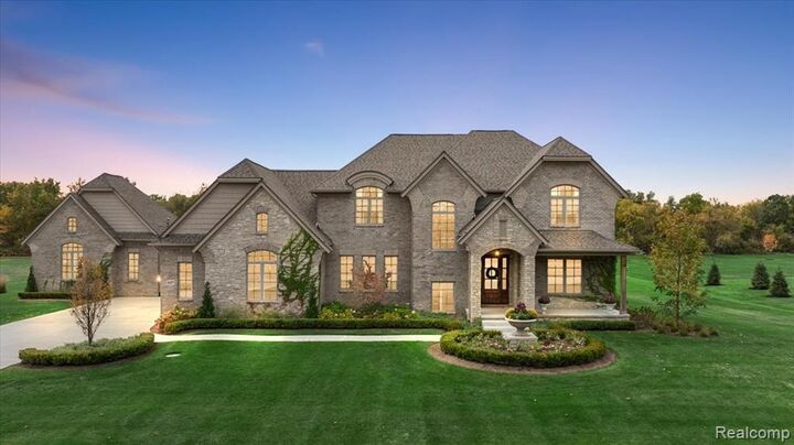 62477 Rosina Court  Ray MI 48096 4802 photo