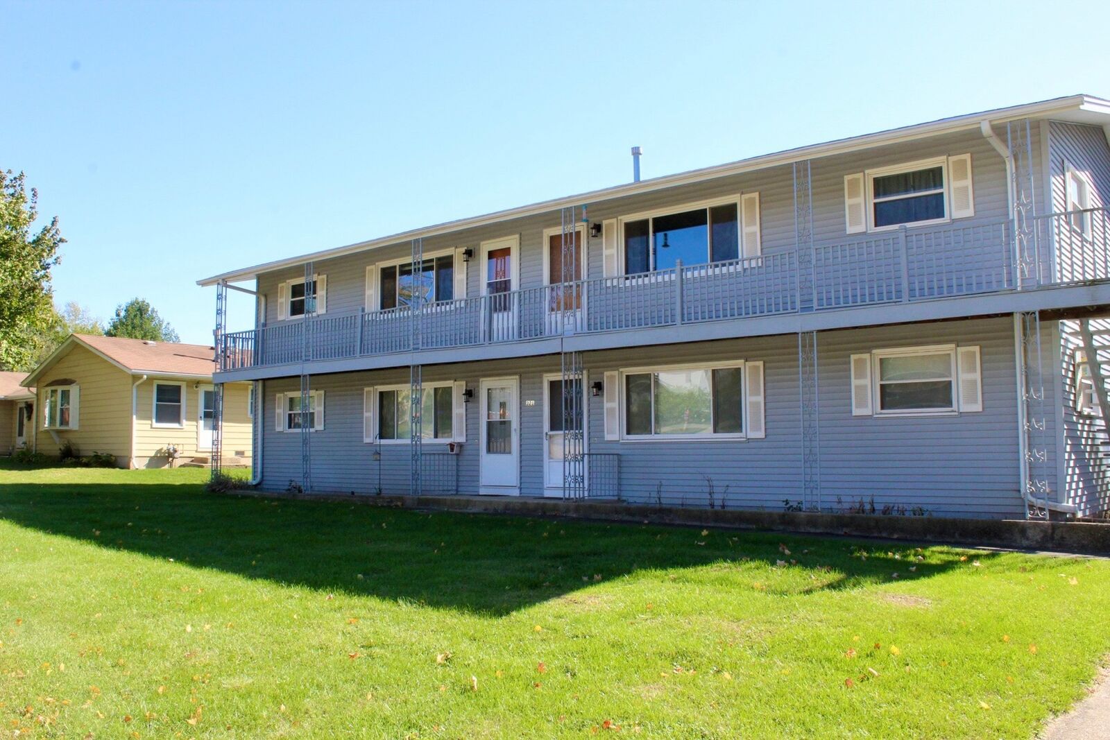 Property Photo: 321 South Avenue C IL 60140
