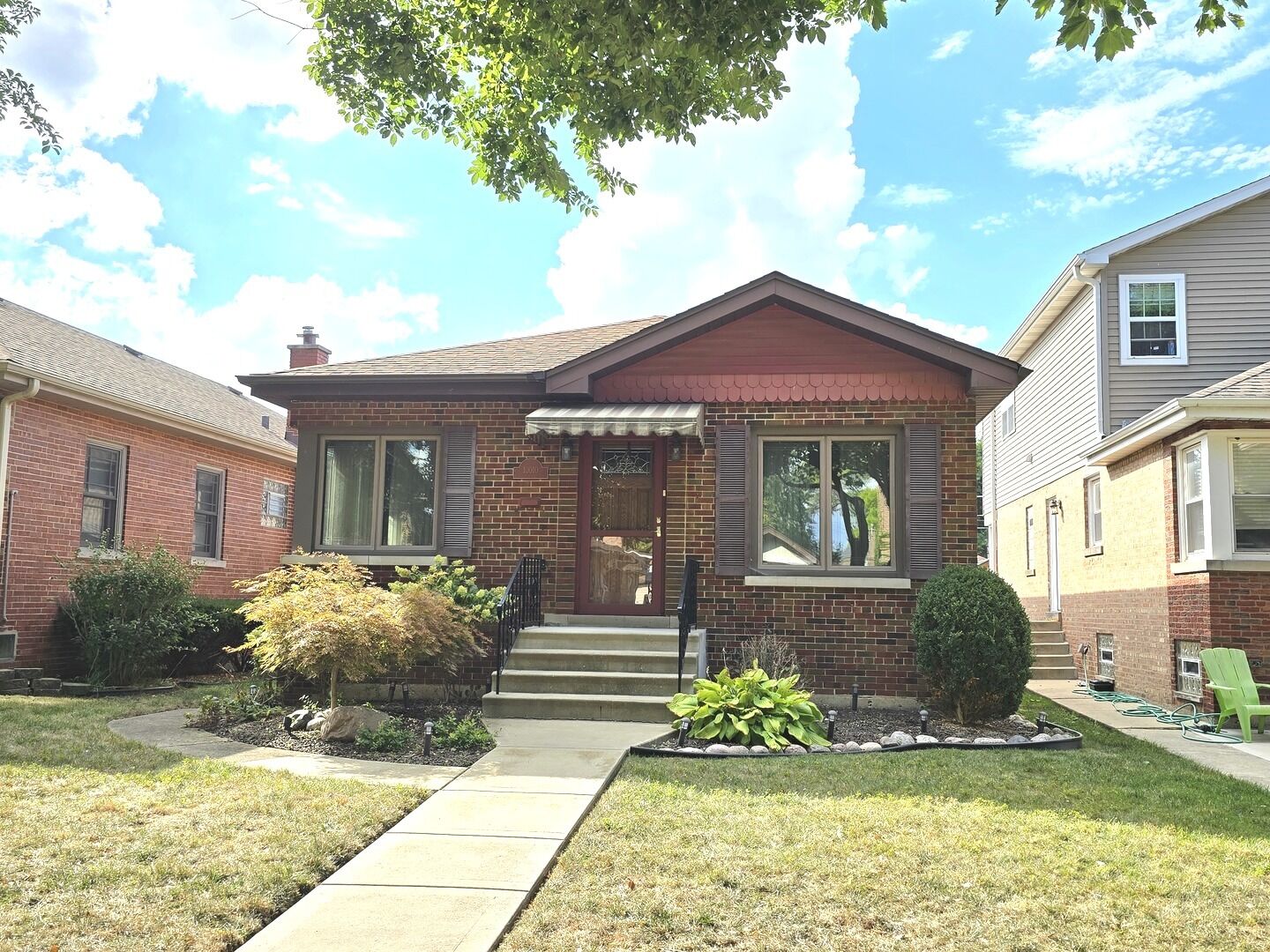 Property Photo: 10010 S Campbell Avenue IL 60655
