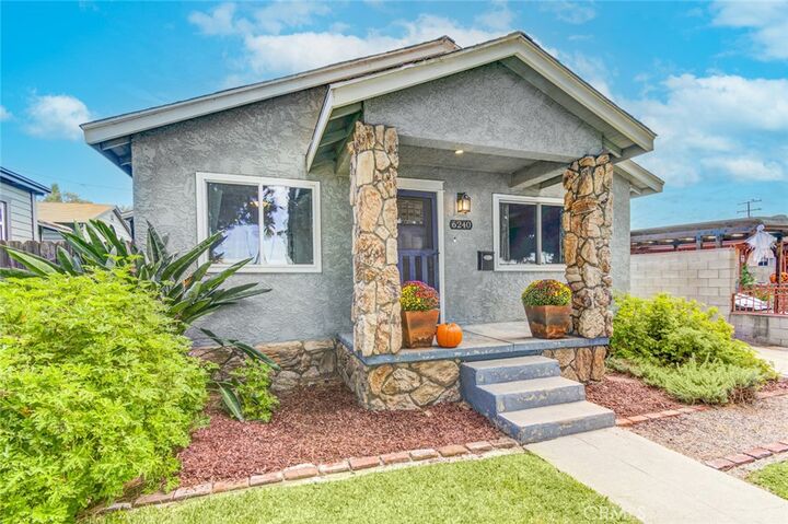 Property Photo: 6240 Gretna CA 90601