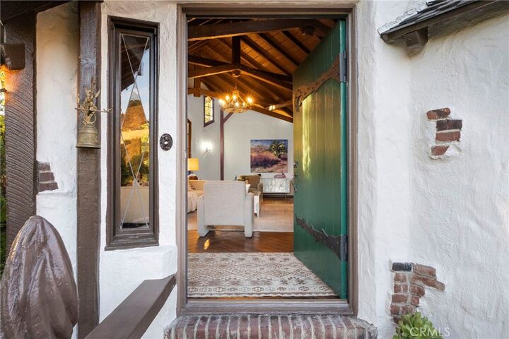 Property Photo:  1855 Verdugo Knolls Drive  CA 91208 