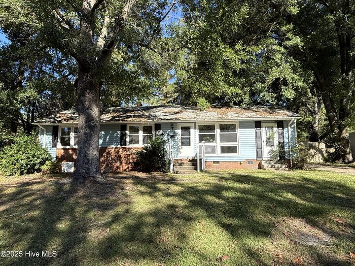 Property Photo:  809 River Street  NC 28540 