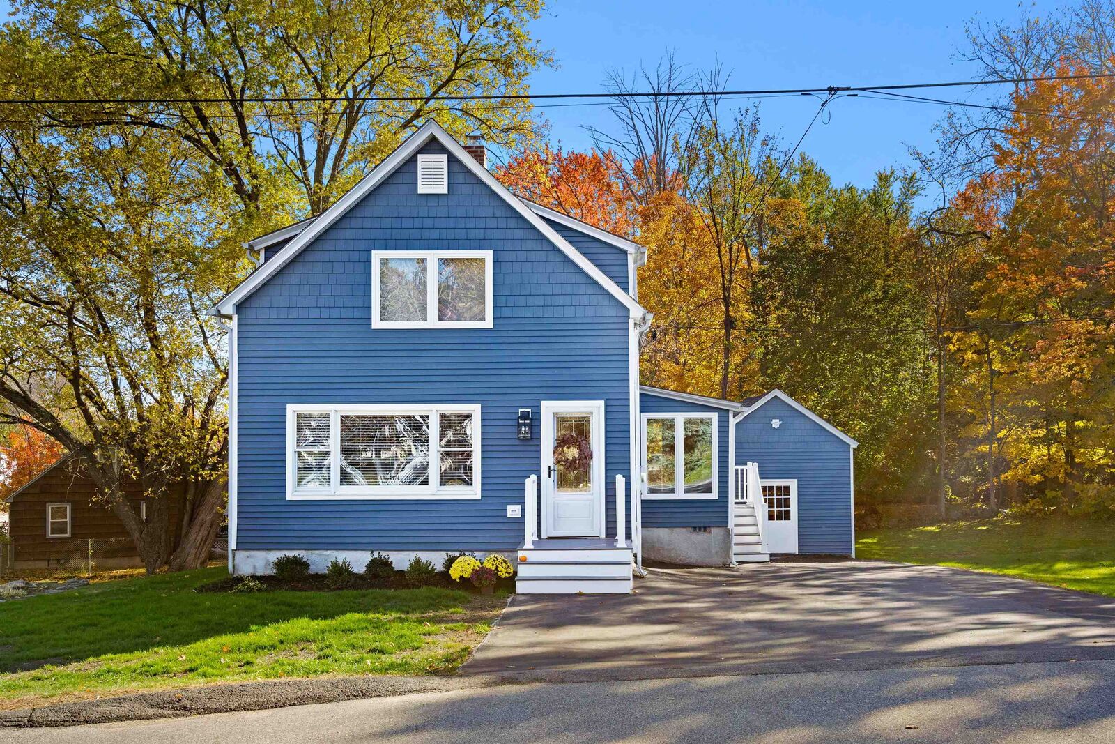 Property Photo: 12 Maplewood Avenue NH 03045