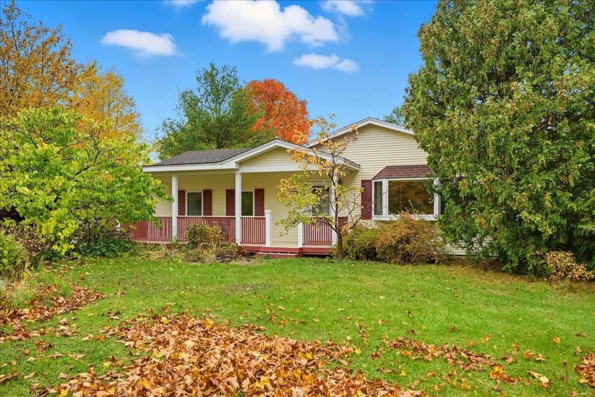 Property Photo: 8 Dubois Drive VT 05403