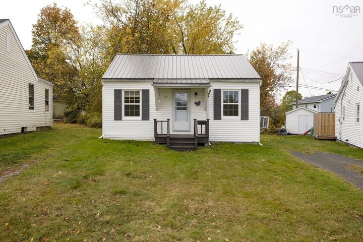 21 Highland Drive  New Glasgow NS B2H 4C3 photo