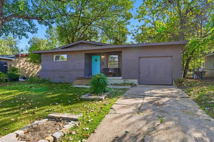 Property Photo: 402 E Linda Drive TX 75041