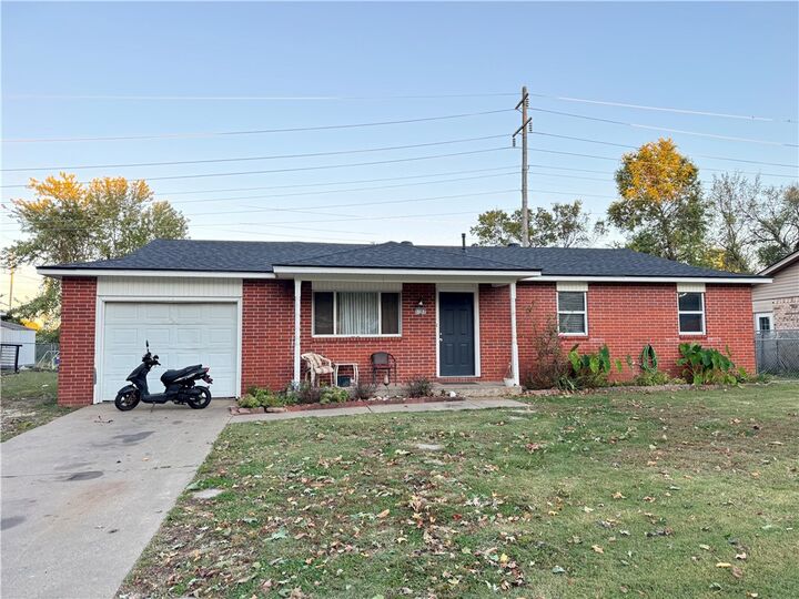 1107 White Road  Springdale AR 72762 photo