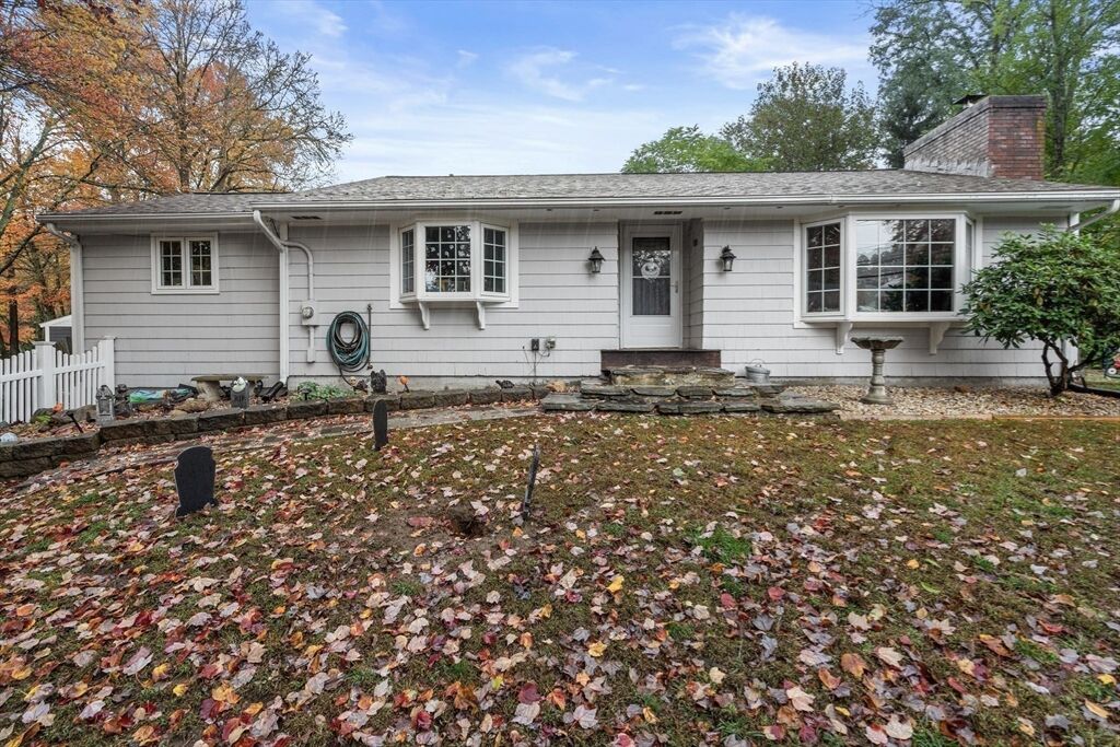 Property Photo: 425 Pleasant St MA 01752