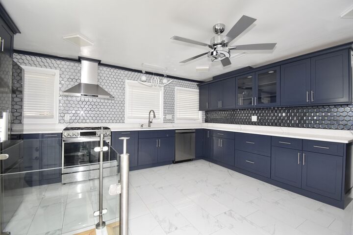 541 Grattan  Chicopee MA 01020 photo