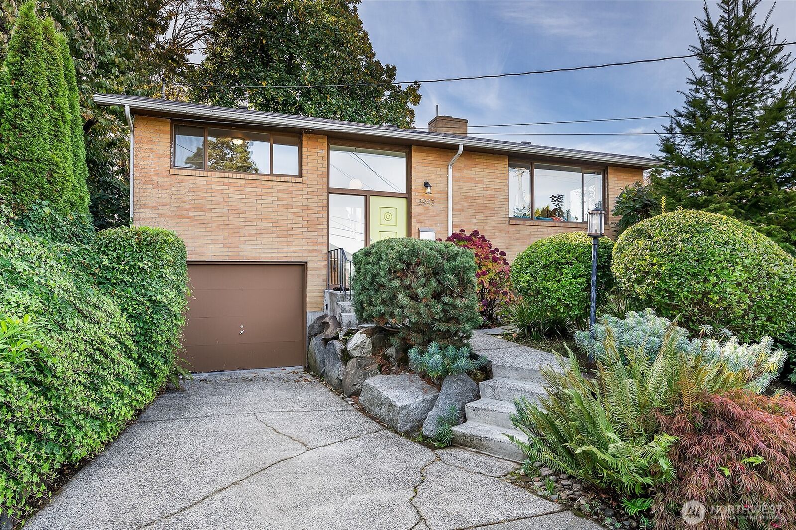 Property Photo:  3943 S Lucile Street  WA 98118 