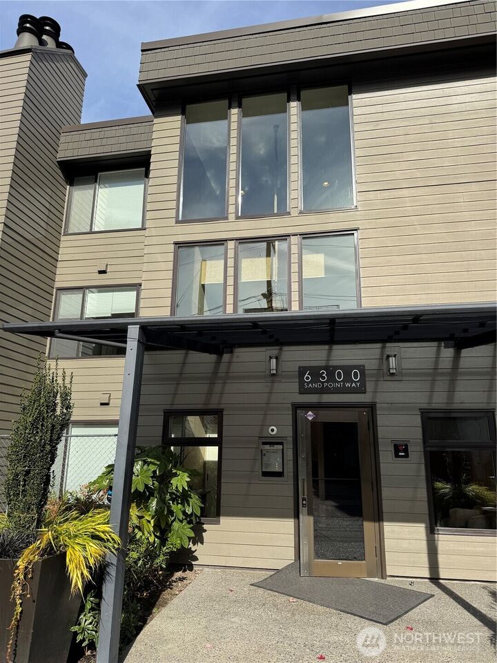Property Photo:  6300  Sand Point Way 313  WA 98115 