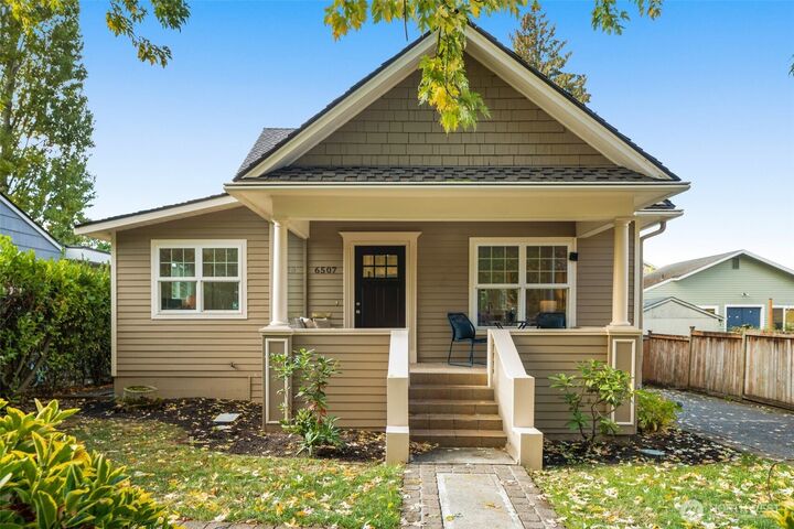 Property Photo: 6507 41st Avenue SW WA 98136