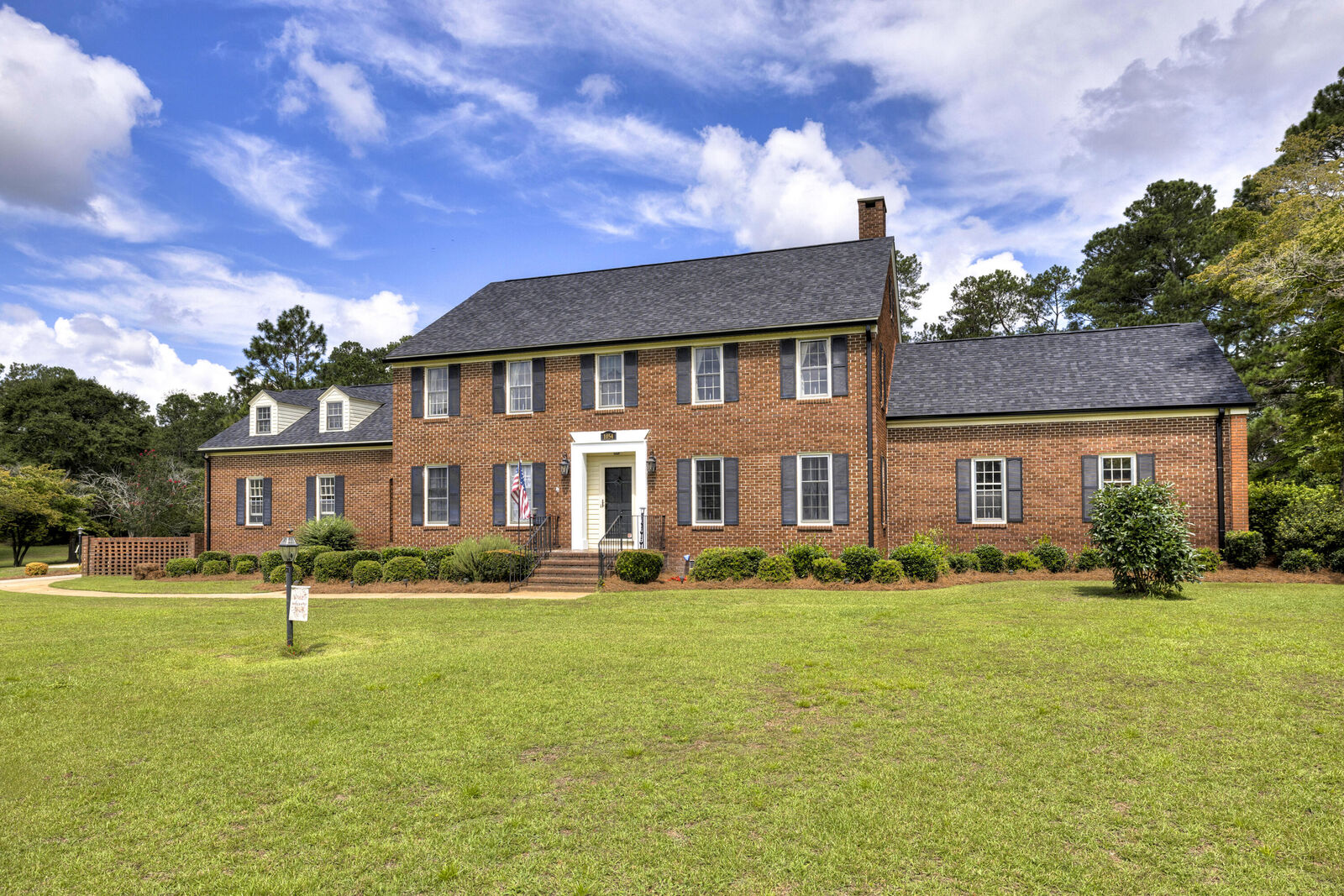 Property Photo: 1054 Hickory Ridge Circle SC 29102