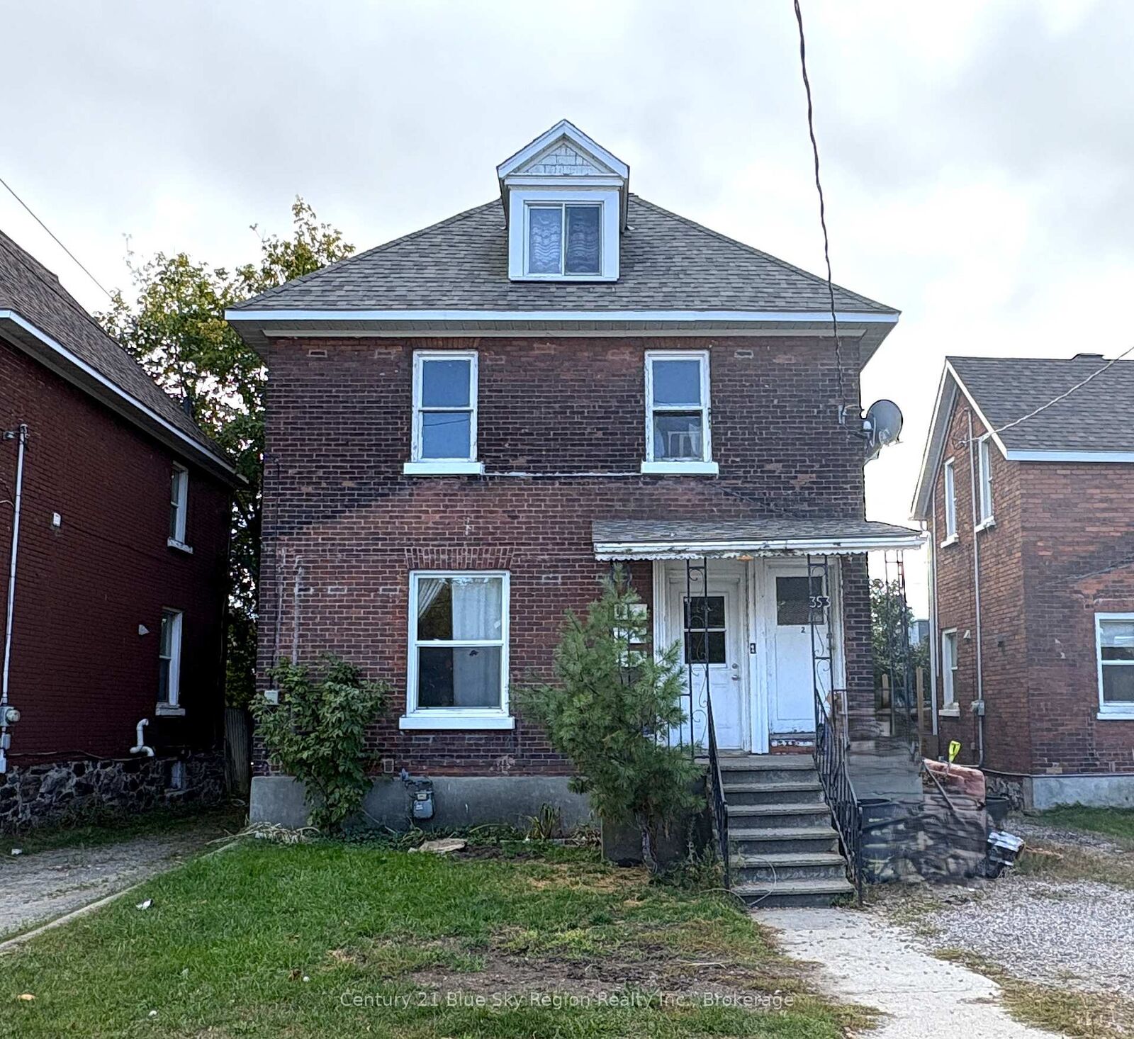 Property Photo:  353 Regina Street  ON P1B 2J7