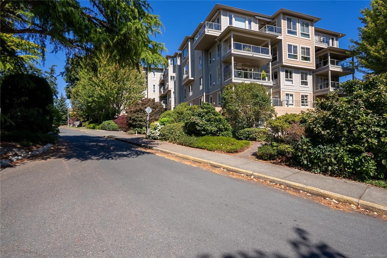 Property Photo: 121 Aldersmith Pl 110 BC V9A 7M7