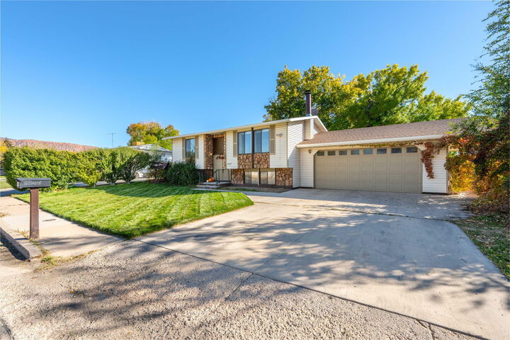 Property Photo:  1137 W Brook St  UT 84721