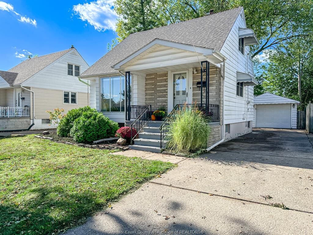 Property Photo:  1833 Norman  ON N8T 1R9