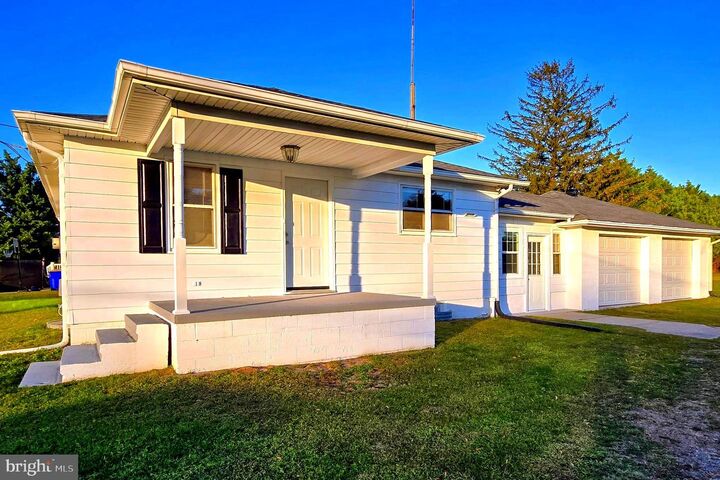 Property Photo:  8445 N Old State Road  DE 19960 