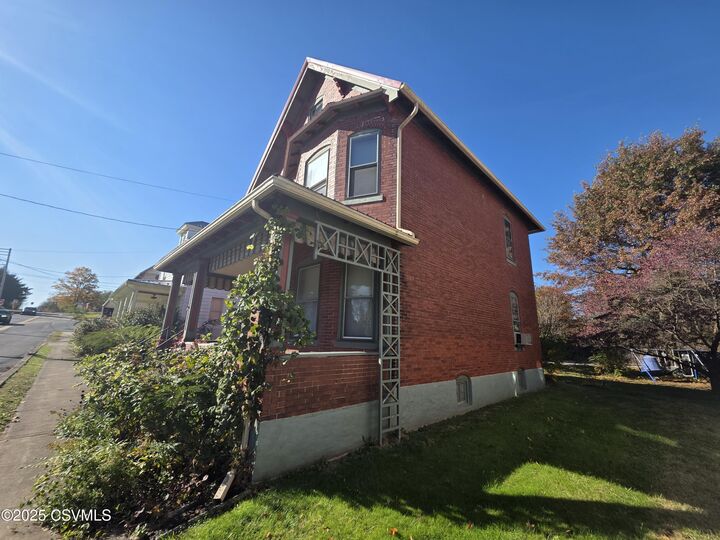 Property Photo:  115 S 3rd Street  PA 17886