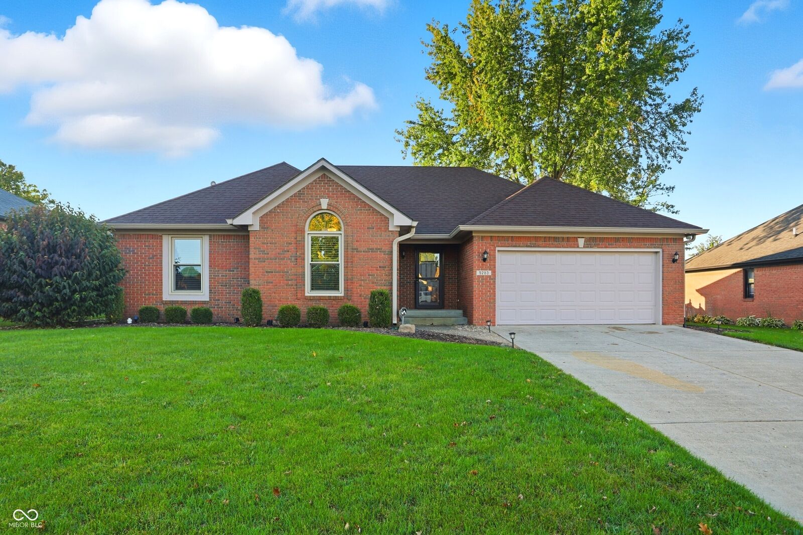 Property Photo: 5253 Tracey Jo Road IN 46142