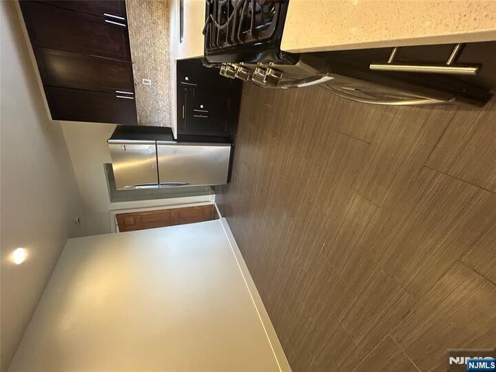 Property Photo:  68 Jewell Street 1  NJ 07026 