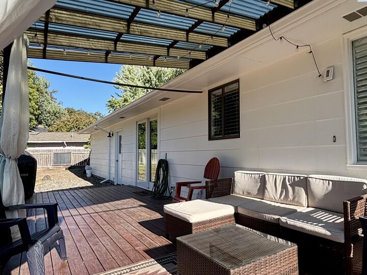 Property Photo: 715 Liberty Place WA 99362