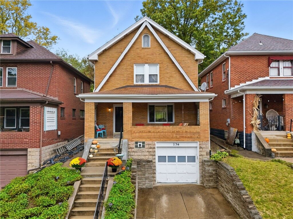 Property Photo:  236 Pinecastle Ave  PA 15234 