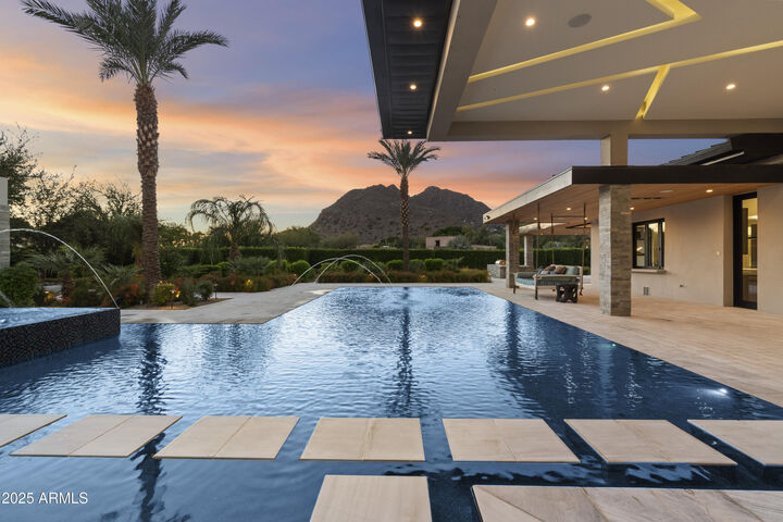 Property Photo: 5001 N Wilkinson Road AZ 85253