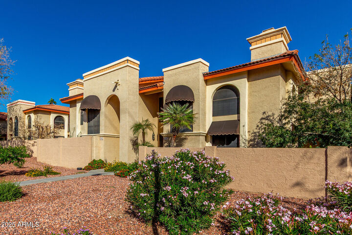 10240 N 12th Place 2  Phoenix AZ 85020 photo