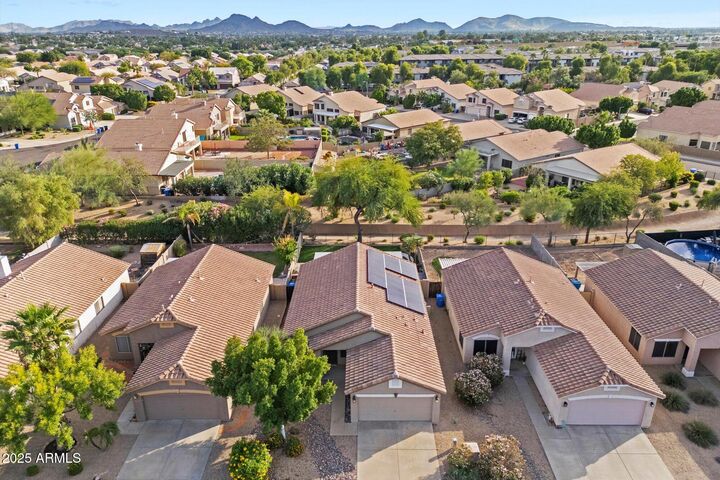 Property Photo:  829 E Potter Drive  AZ 85024