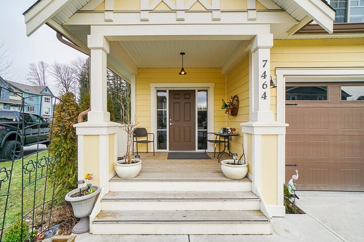 Property Photo: 7464 Ross Drive BC V2V 0G1