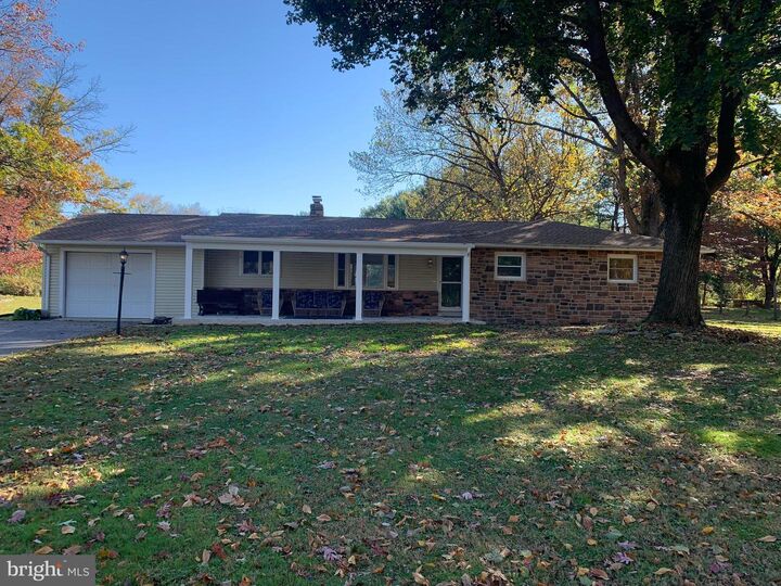 Property Photo:  1003 Rockledge Drive  PA 17015
