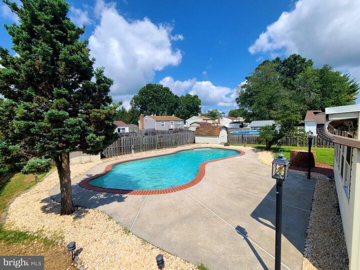 Property Photo:  4 Old Sound Road  MD 21085