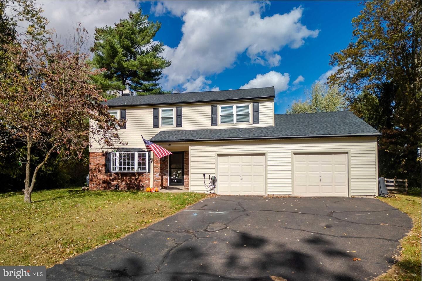 Property Photo:  1825 Flintlock Circle  PA 19446