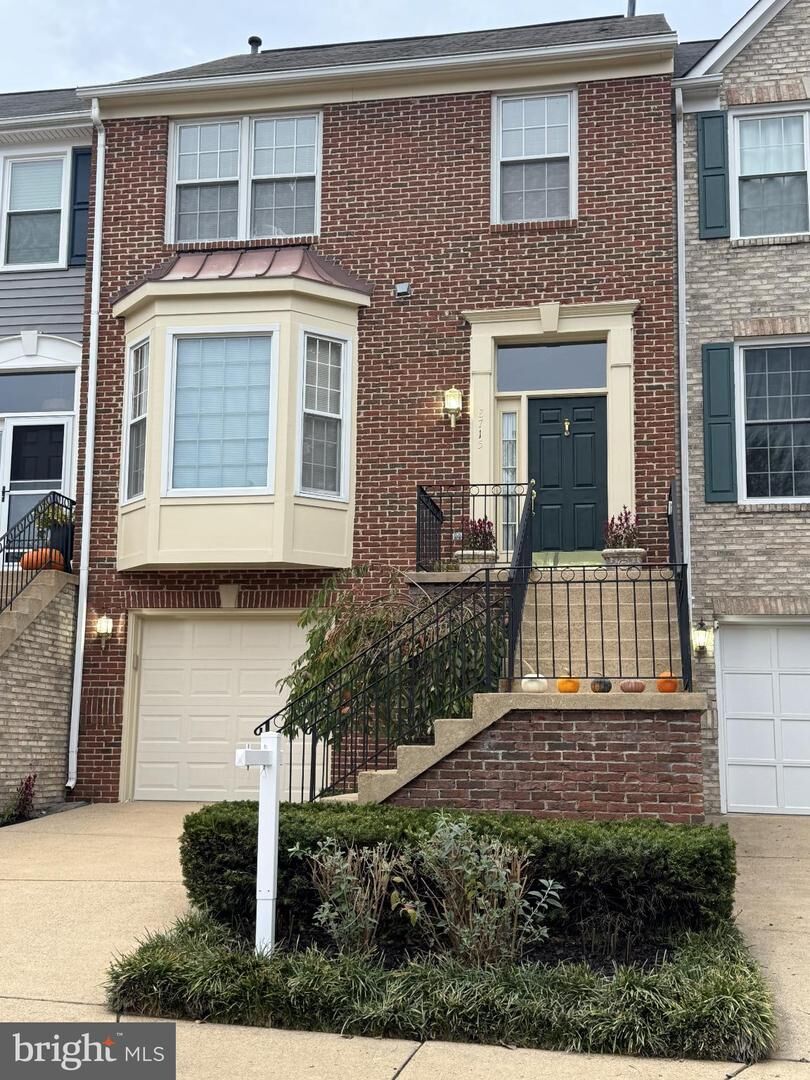 Property Photo:  8715 Wadebrook Terrace  VA 22153
