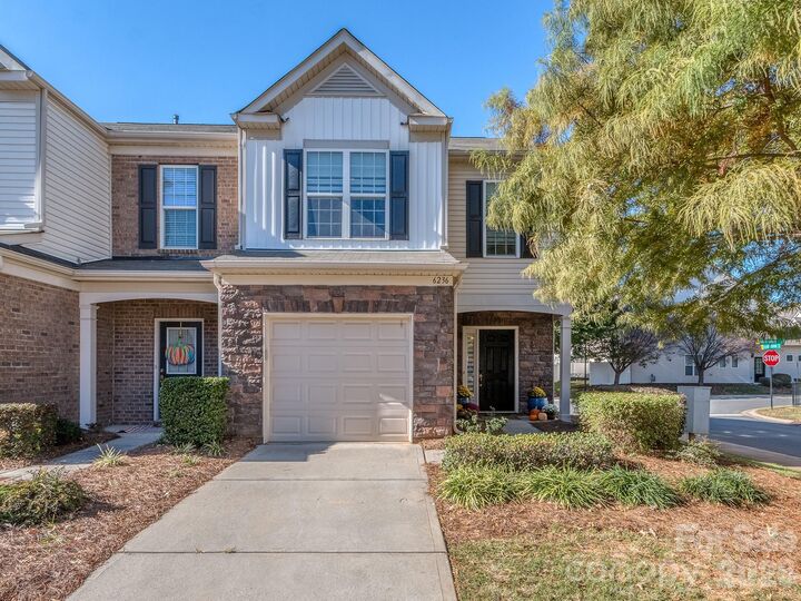 Property Photo:  6236 Rockefeller Lane  NC 28210 