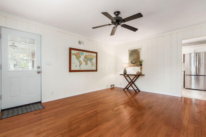 Property Photo: 2276 Northwest Boulevard OH 43221