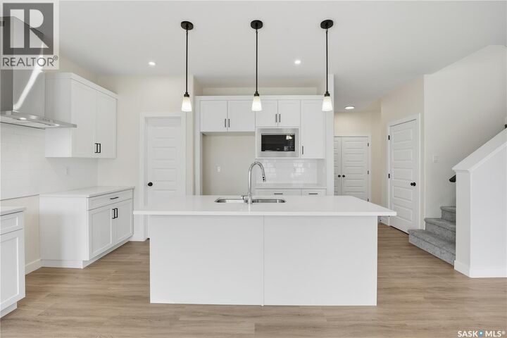 Property Photo:  106 Katz Avenue  SK S7V 1S9