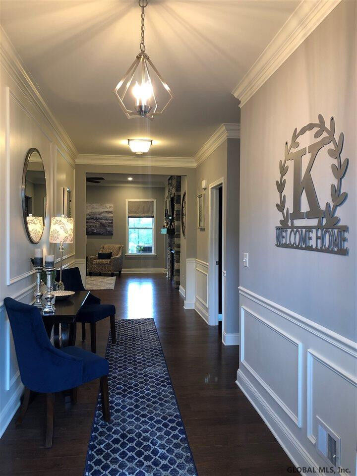 Property Photo:  17 Wyatt'S Way  NY 12065 